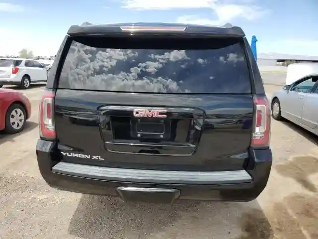 1GKS1GKC8JR319914 2018 GMC YUKON-5