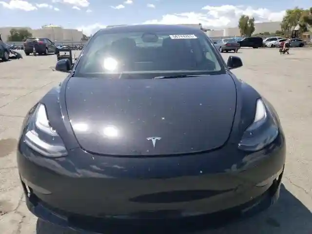 5YJ3E1EA7NF301895 2022 TESLA MODEL 3-4