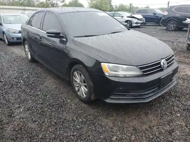 3VWD17AJ1FM410906 2015 VOLKSWAGEN JETTA-3