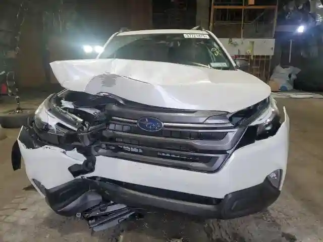 JF2SLDDC3SH523661 2025 SUBARU FORESTER-4