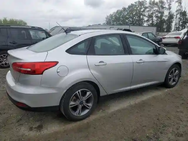 1FADP3FE5JL211962 2018 FORD FOCUS-2