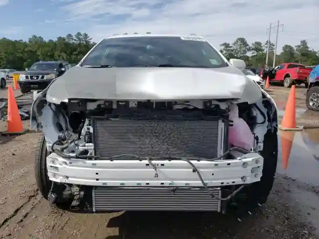 1GYKNAR48SZ109529 2025 CADILLAC XT5-4