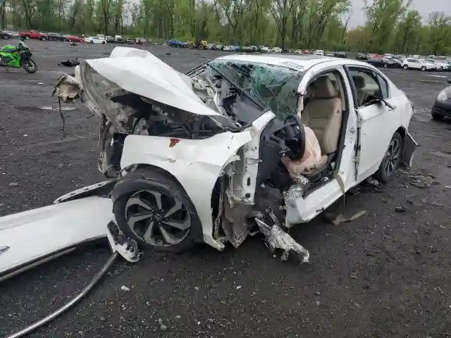 1HGCR3F80GA000071 2016 HONDA ACCORD-0