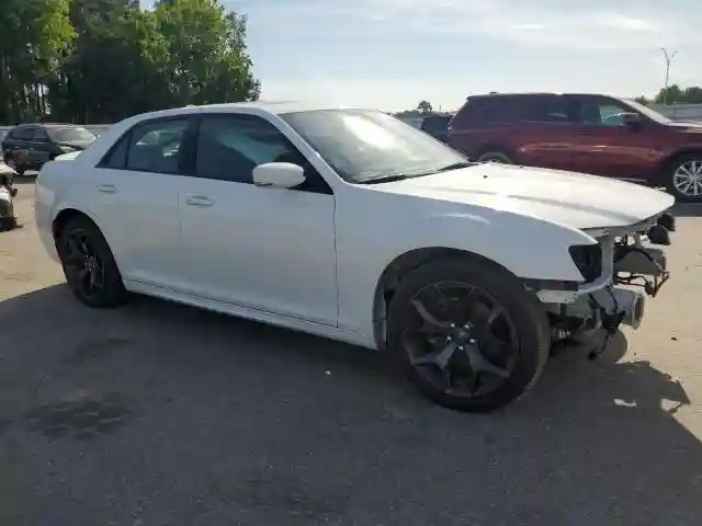 2C3CCABT0MH512008 2021 CHRYSLER 300-3