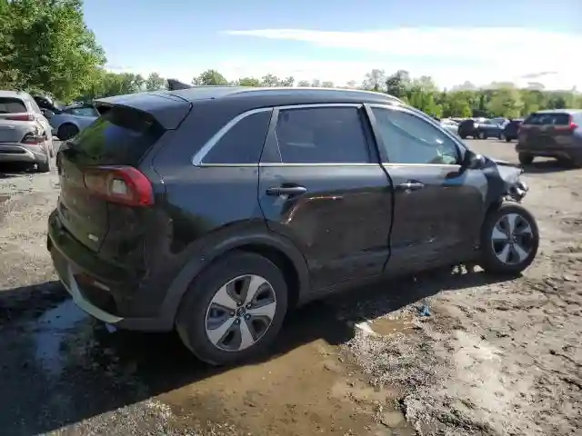 KNDCB3LC2J5201501 2018 KIA NIRO-2