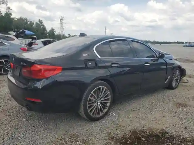 WBAJA9C54JB252799 2018 BMW 5 SERIES-2