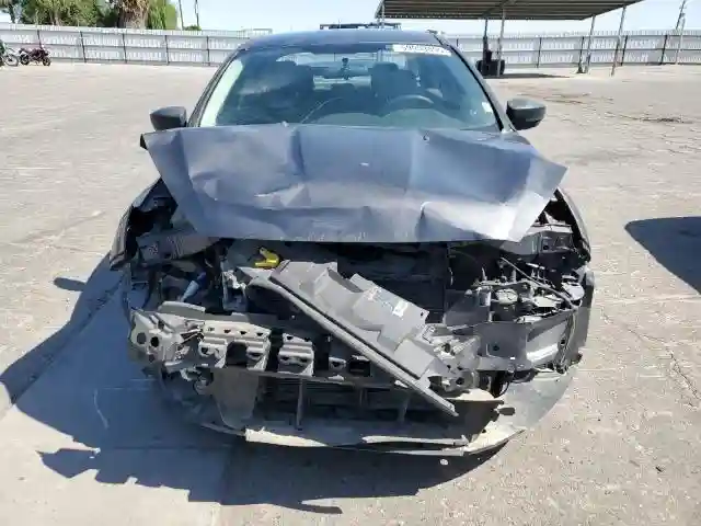 1FADP3E23JL241405 2018 FORD FOCUS-4