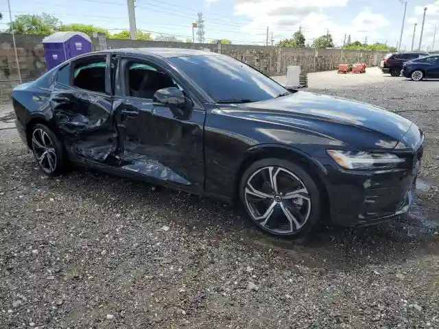 7JRL12FL6RG325104 2024 VOLVO S60 PLUS-3
