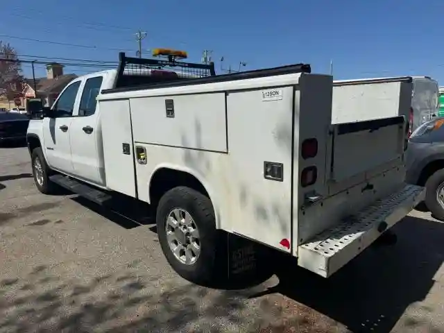 1GT22REG9GZ110189 2016 GMC SIERRA-2