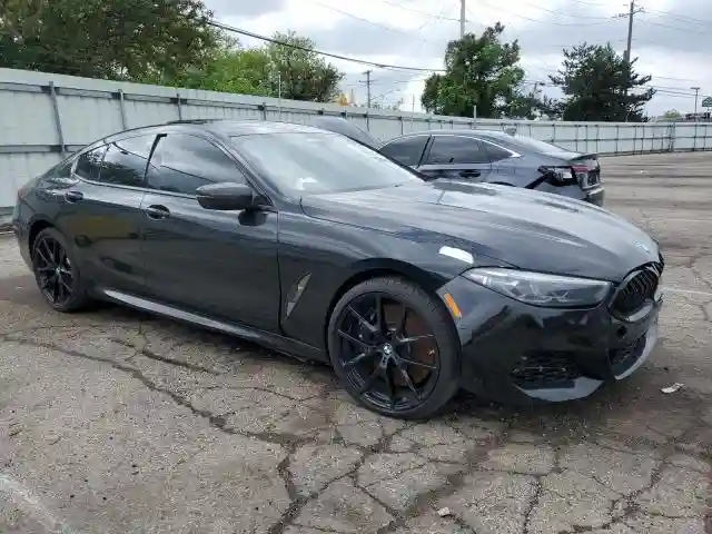 WBAGV8C02NCK08667 2022 BMW M8-3