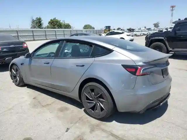5YJ3E1ET0RF850863 2024 TESLA MODEL 3-1