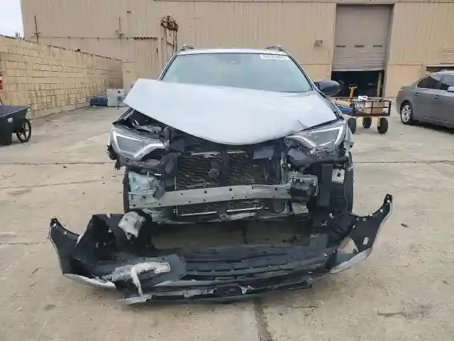 2T3ZFREV9JW449107 2018 TOYOTA RAV4-4