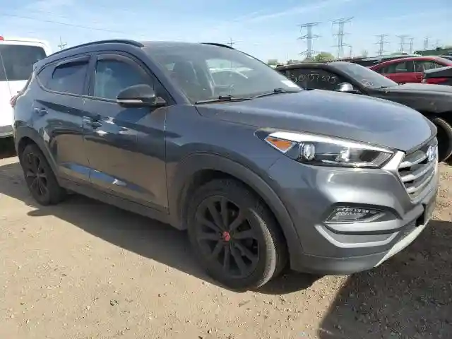 KM8J3CA29HU480147 2017 HYUNDAI TUCSON-3