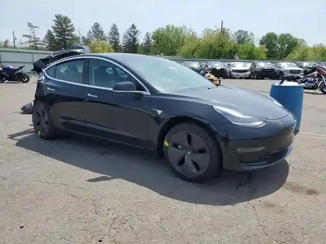 5YJ3E1EA2KF397818 2019 TESLA MODEL 3-3