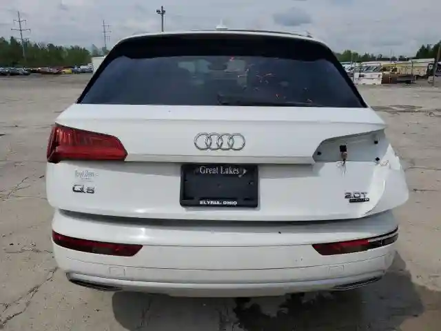 WA1ANAFY4J2130856 2018 AUDI Q5-5