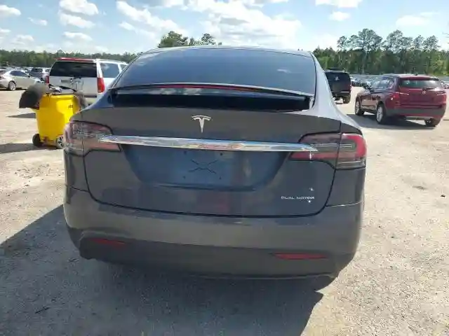 5YJXCDE24LF250063 2020 TESLA MODEL X-5
