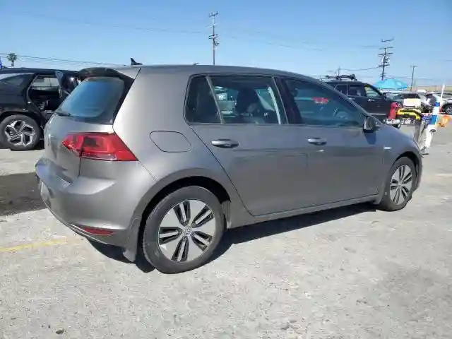 WVWPP7AU1GW916570 2016 VOLKSWAGEN GOLF-2