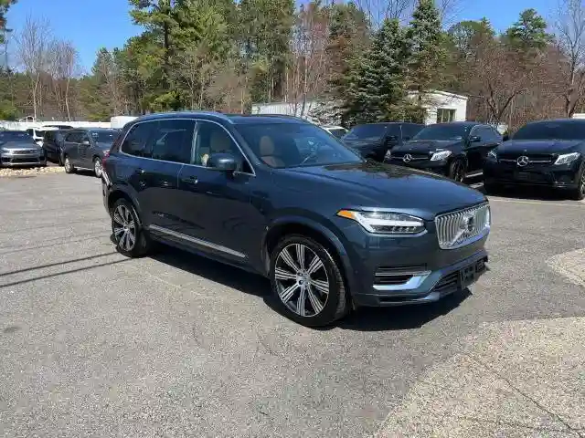 YV4BR0CL8M1708756 2021 VOLVO XC90 T8 RE-1