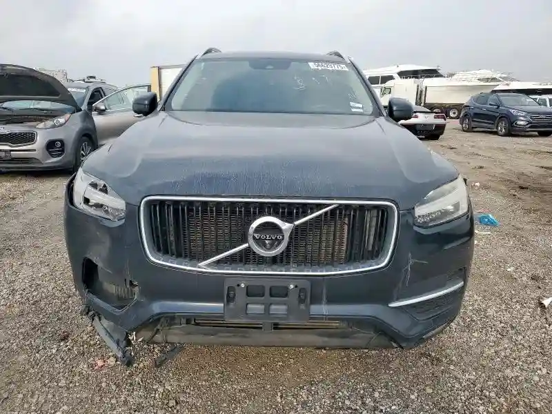 YV4102KK4H1116173 2017 VOLVO XC90-4