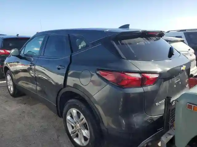 3GNKBBRA2KS685499 2019 CHEVROLET BLAZER-1