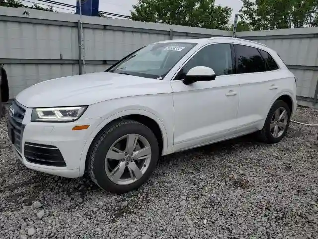 WA1BNAFY5J2230548 2018 AUDI Q5-0