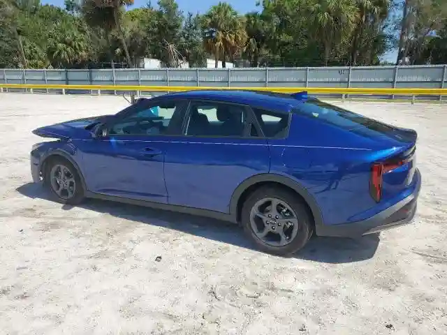 3KPFT4DEXSE010995 2025 KIA K4 LX-1