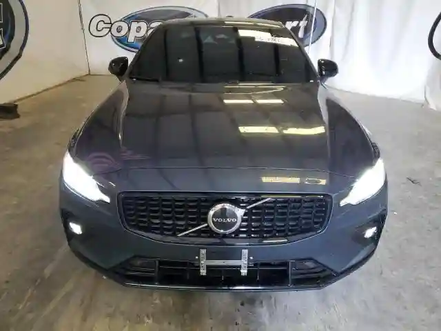 7JRL12FJ3SG362342 2025 VOLVO S60 CORE-4