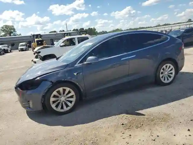 5YJXCDE24LF250063 2020 TESLA MODEL X-0