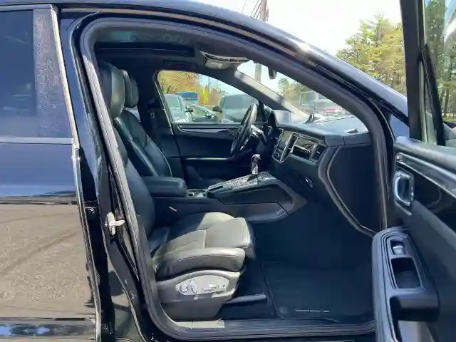 WP1AA2A53JLB05508 2018 PORSCHE MACAN-4
