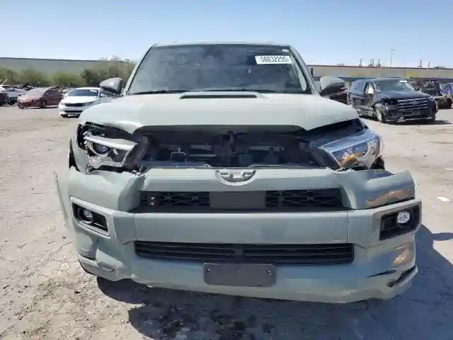 JTEAU5JRXN5262715 2022 TOYOTA 4RUNNER-4