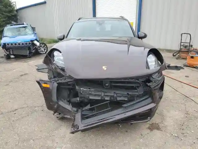 WP1AA2A52PLB05640 2023 PORSCHE MACAN BASE-4