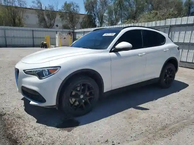 ZASFAKNN4J7C00791 2018 ALFA ROMEO STELVIO-0