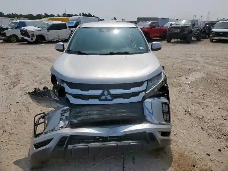 JA4APUAU3MU035262 2021 MITSUBISHI OUTLANDER-4