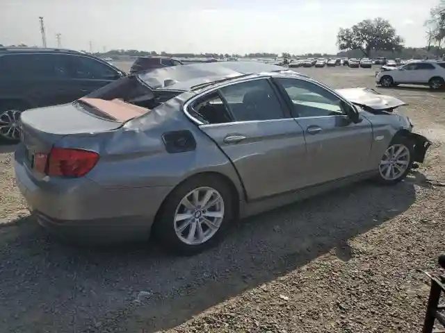 WBA5A5C57GD526780 2016 BMW 5 SERIES-2