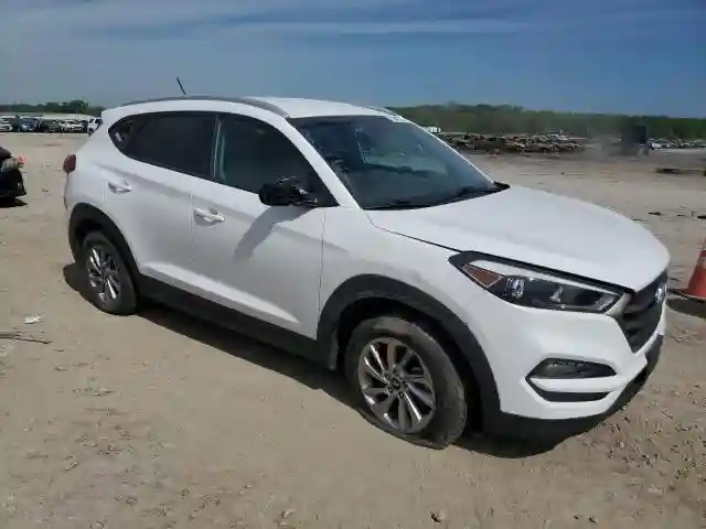 KM8J3CA47GU077297 2016 HYUNDAI TUCSON-3
