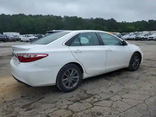 4T1BF1FK5HU301076 2017 TOYOTA CAMRY-2