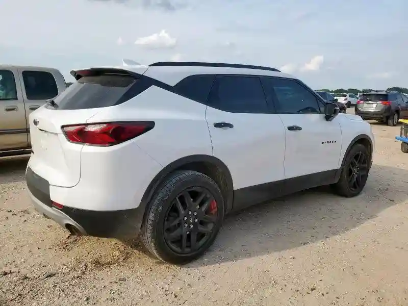 3GNKBDR46LS665005 2020 CHEVROLET BLAZER-2