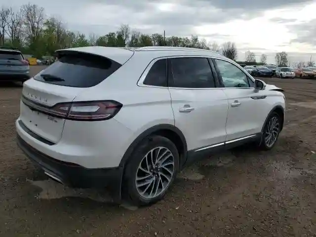 2LMPJ8L92KBL57413 2019 LINCOLN NAUTILUS-2