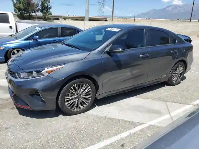 3KPF54AD5PE657933 2023 KIA FORTE-0