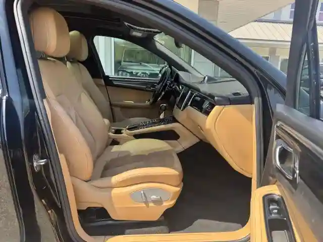 WP1AA2A58HLB80795 2017 PORSCHE MACAN-4