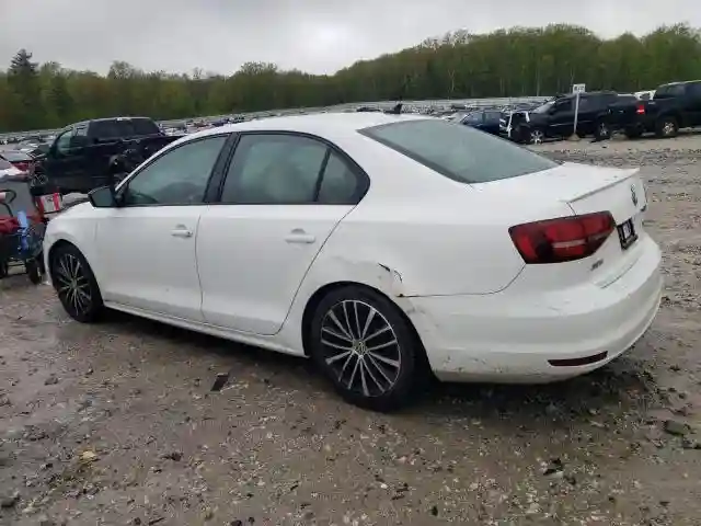 3VWD17AJ8GM335638 2016 VOLKSWAGEN JETTA-1