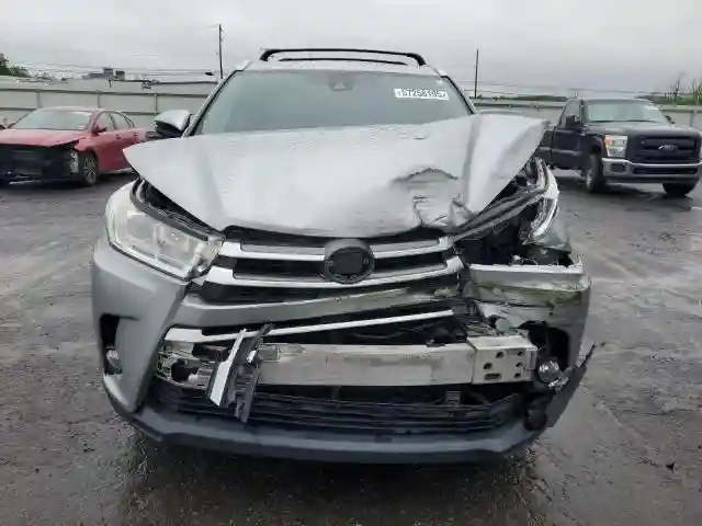 5TDJZRFH1HS375710 2017 TOYOTA HIGHLANDER-4