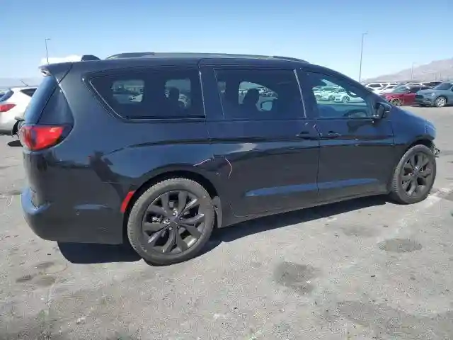 2C4RC1GG3JR260018 2018 CHRYSLER PACIFICA-2