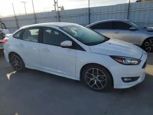 1FADP3F26GL336032 2016 FORD FOCUS-3