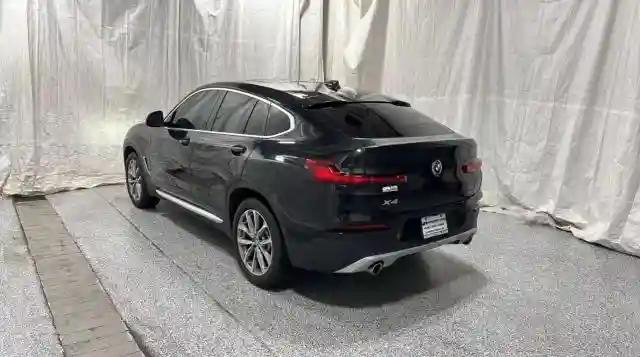 5UXUJ3C58KLG54108 2019 BMW X4-2