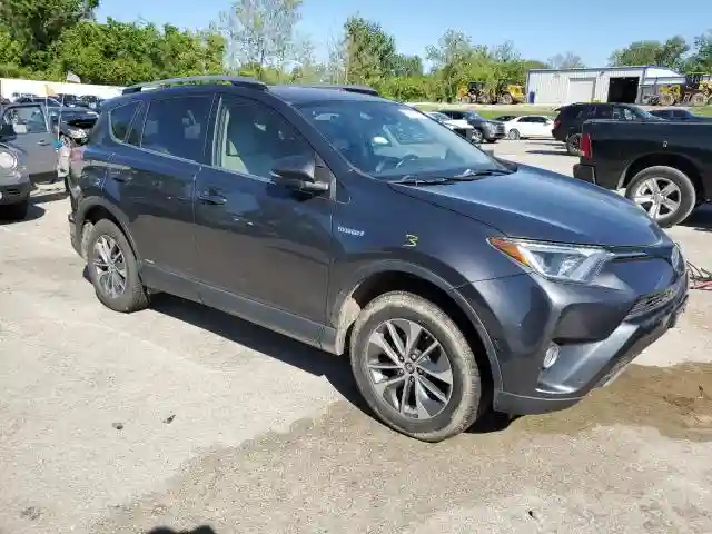 JTMRJREV4HD104749 2017 TOYOTA RAV4-3