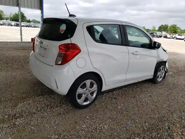 KL8CB6SA0KC719078 2019 CHEVROLET SPARK-2