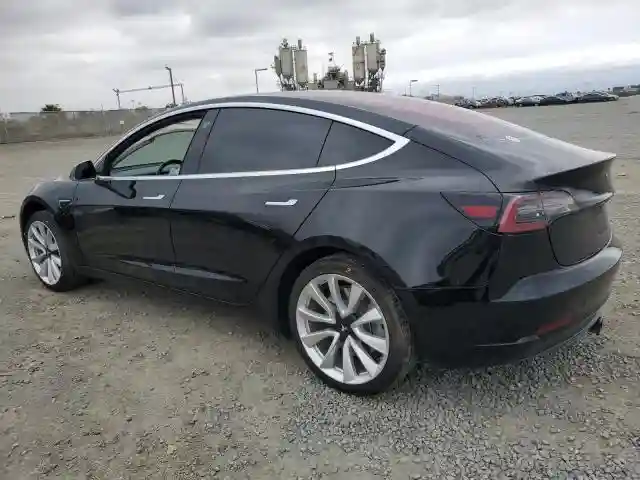 5YJ3E1EA8JF023583 2018 TESLA MODEL 3-1