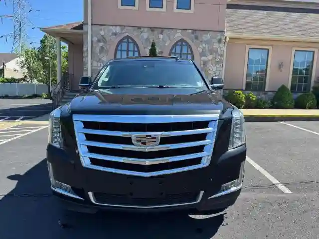 1GYS4HKJ8HR274470 2017 CADILLAC ESCALADE-5
