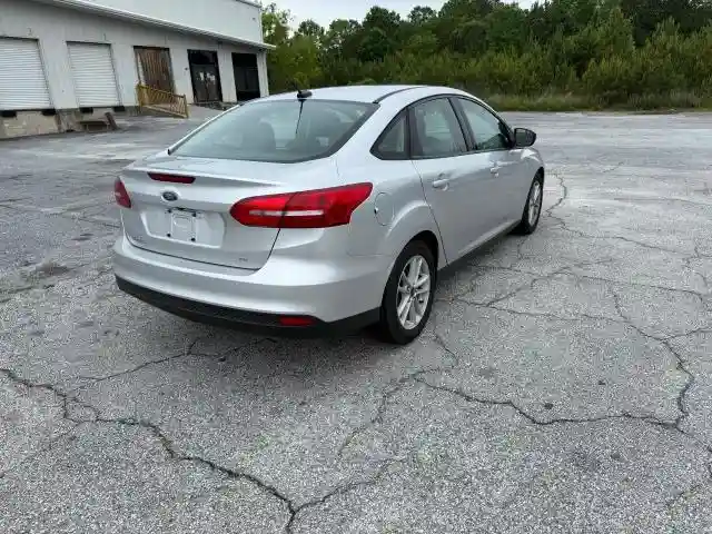 1FADP3F28HL28437 2017 FORD FOCUS-3